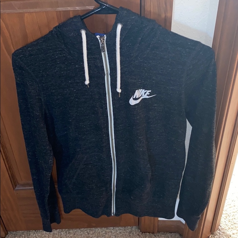Women’s nike zip up sweatshirt
